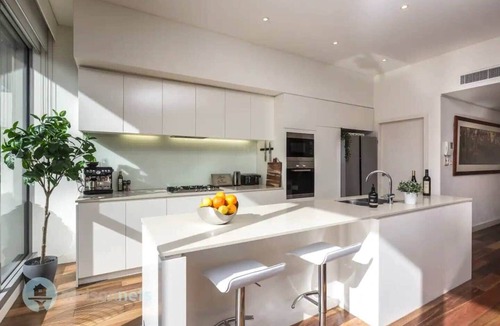 Forrest Apartment | Bright & Spacious Penthouse by Parliament House
