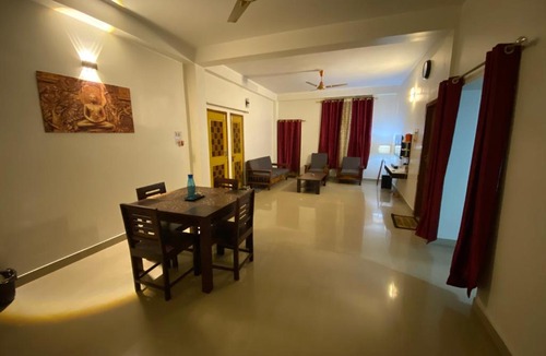 Sualkuchi Apartment | Brindalay