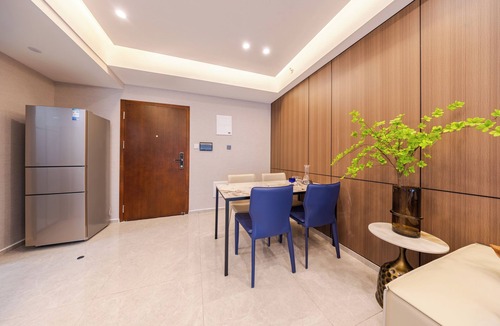 Central Business District Apartment | BrisAudio-Visual X Ju