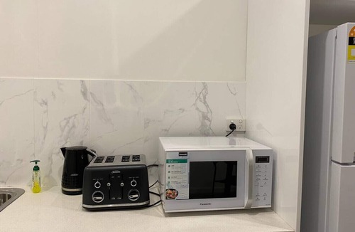 Burwood Apartment | Burwood 2Br Lovely Apartment Near Train Station