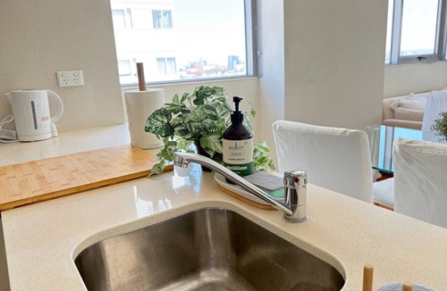 Burwood Apartment | Burwood Luxe Urban Escape