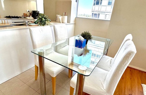 Burwood Apartment | Burwood Luxe Urban Escape
