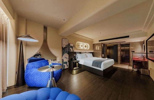 Changjiang County Hotel | Buxiang Hotel, Jingdezhen Taoxichuan People's Square Imperial Kiln Museum Branch