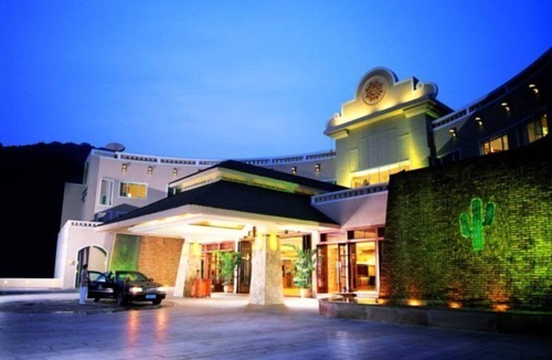 Jiyang Hotel | Cactus Resort Sanya by Gloria