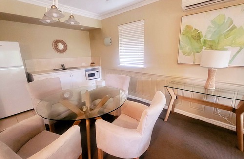 Manunda Hotel | Cairns Colonial Club Resort