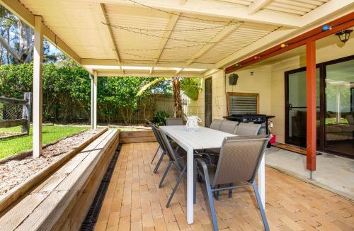 Callala Bay House | Callala Calm Pet Friendly 5 Mins Walk to Beach