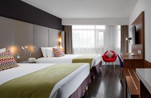 Zhonglou Shangquan Hotel | Campanile Xi'an Bell Tower Huimin Street