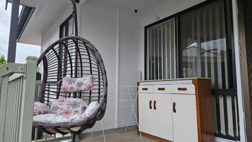 Airds House | Campbelltown Family Retreat 3-Bedroom Home