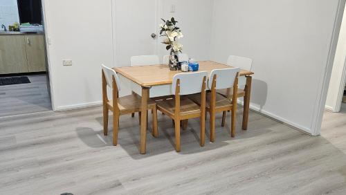 Airds House | Campbelltown Family Retreat 3-Bedroom Home