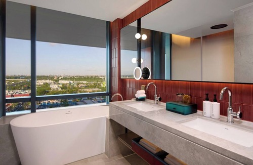 Jinshan Hotel | Canopy By Hilton Shanghai Belfry Plaza