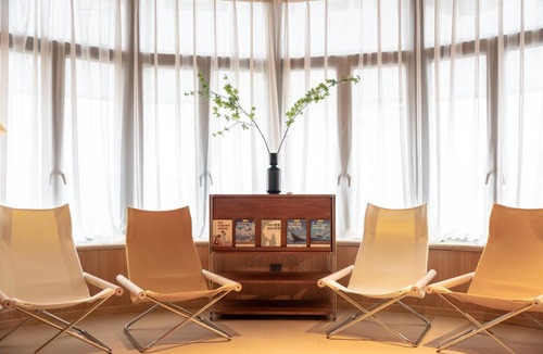 Changning Hotel | Captain 5 Youth Hotel-Xianxia Road Branch