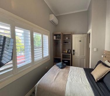 Kirribilli Hotel | Carnarvon Lodge Kirribilli, Sydney
