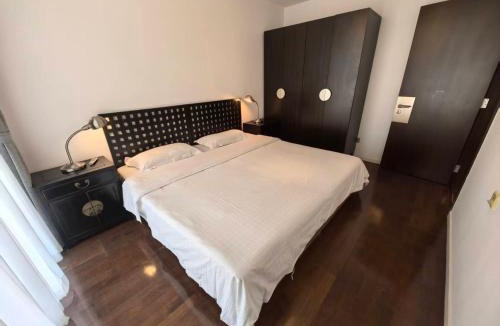 Shuangjing Apartment | CBD area hopson 3br 2bt western bathroom