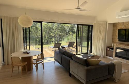 Mount View Villa | Cedars Mount View (Adults Only)