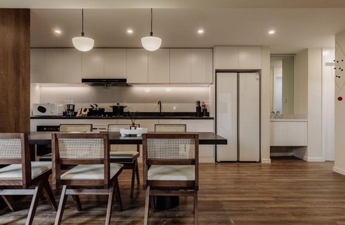 Jing'an Apartment | CELLO - Entire apartment near Jing'an temple, 4bedrooms, for group trip