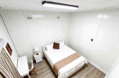 Burwood House | Central Burwood quiet share stay
