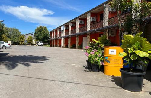 Long Jetty Hotel | Central Jetty Motel