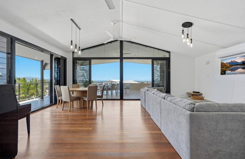 Castle Hill House | Centrally Located Home with Amazing Ocean and Island View