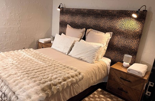 Falls Creek Apartment | Centrally located studio room ski in/ski out in normal snow conditions. Fab spot