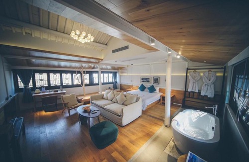 Wuzhong Hotel | Century Light Villa Suzhou Luzhi Ancient Town
