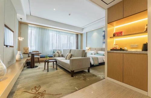 Huaiyin Hotel | Century Runhua Hotel