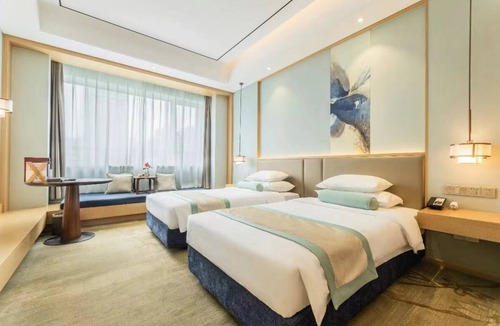 Huaiyin Hotel | Century Runhua Hotel