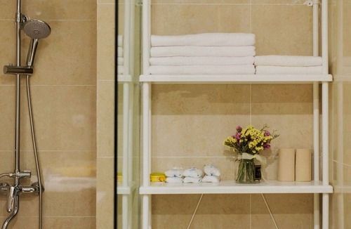 Zhong Shan Apartment | Changjiang Dong Metro Apartment