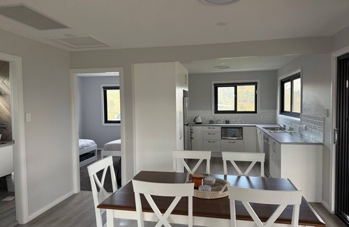 Lithgow City Council House | Charming 2 bedroom cottage in kanimbla valley