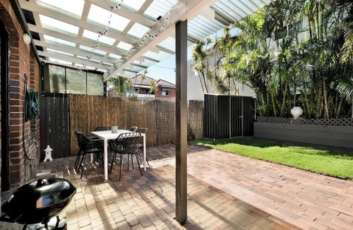 Hamilton House | Charming 2Bed Home Near Cafés & Racecourse