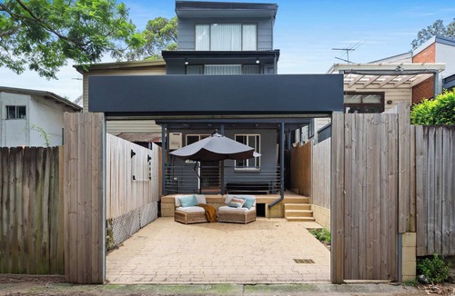 Annandale House | Charming 3 Bed Terrace in Leafy Annandale