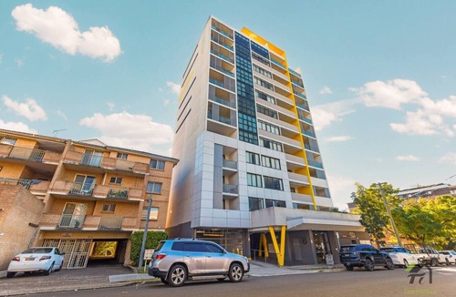 Auburn Apartment | Charming Apartment in Auburn