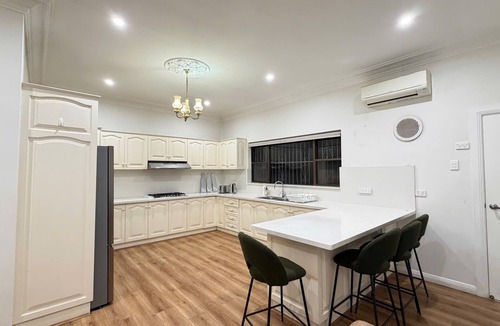Bankstown House | Charming Big Family Home in Bankstown