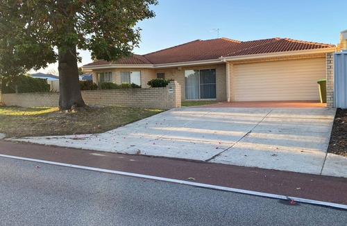 Osborne Park Villa | Charming Osborne Park Home