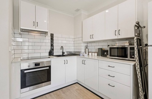 South Perth Apartment | Charming Riverside Foreshore