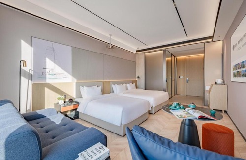 Chengyang Hotel | Chenfeng Hotel -Qingdao Torch Road Fantawild Dream Kingdom Store