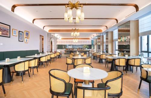 Hongshan Hotel | Chenfeng Hotel Wuhan Baishazhou Longhu Tianjie Branch