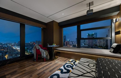 Chengdu City Centre Hotel | Chengdu Beso Vinyl Fragment Hotel