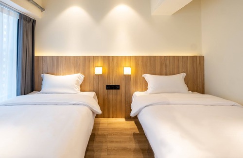 Chengdu City Centre Hotel | Chengdu Qingcheng Youth Hostel Apartment