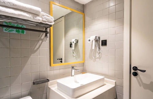 Chengdu City Centre Hotel | Chengdu Qingcheng Youth Hostel Apartment