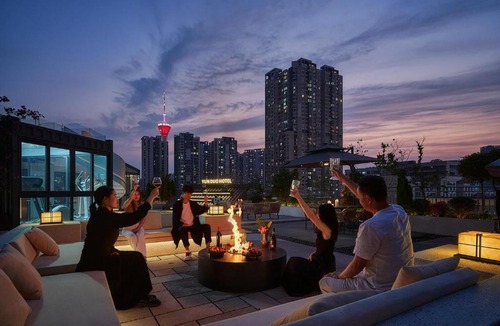 Chengdu City Centre Hotel | Chengdu Yunduo 云朵Hotel