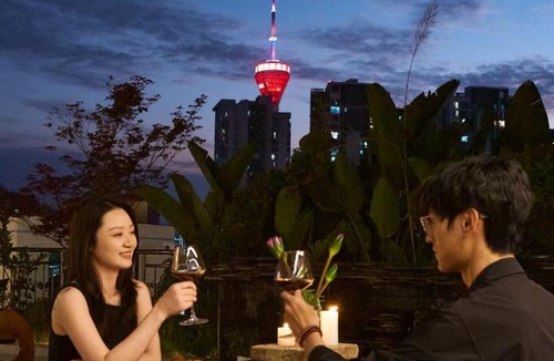 Chengdu City Centre Hotel | Chengdu Yunduo 云朵Hotel