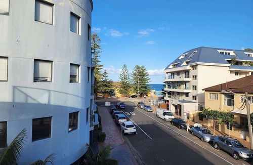 Manly Apartment | Chic 1 BDR APT in the Heart of Manly