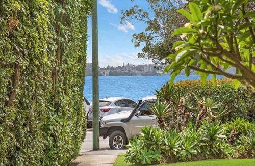 Mosman Apartment | Chic 1-Bed Apartment by Balmoral Beach