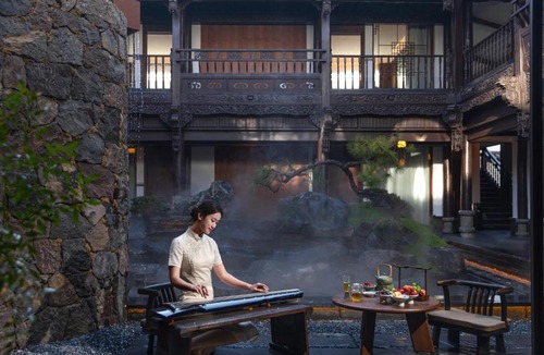 Dayan Old Town Hotel | Chinese-style garden resort hotel