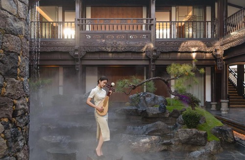 Dayan Old Town Hotel | Chinese-style garden resort hotel