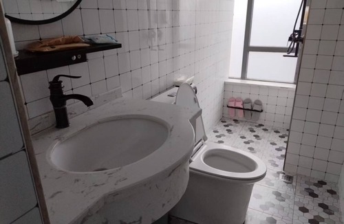 Yuzhong Apartment | Chongqing Justom Serviced Apartment 10