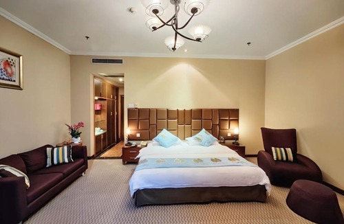 Jeifangbei Central Business District Hotel | Chongqing Milky Way Hotel