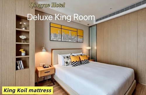 Yuzhong Hotel | Chongqing Qingyue Hotel Direct access to Metro Line 1 & Line 2 right outside the hotel Located in Longhu Shidai Tianjie commercial area Open to international travelers Free laundry & drying facilities Free high-speed WiFi Free local sightseeing advice