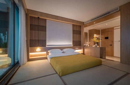 Gu Su District Hotel | Chongqing Xanadu Moon Hotel
