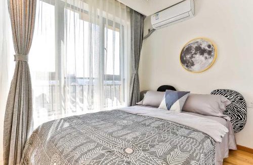 Yuzhong Apartment | Chongqing Yuzhong·Daping Business District· Locals Apartment 00150200